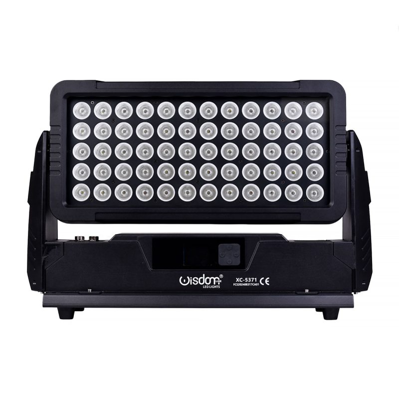 Thunder P60 LED RGBW 4 in 1 60x10W IP65 in Prospettiva Frontale su Sfondo Bianco